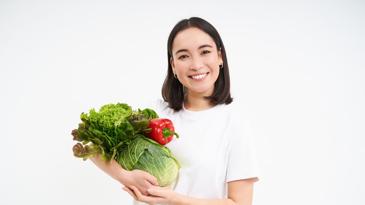 Tren Hidup Sehat dengan Plant-Based Diet 2025: Manfaat, Tantangan, dan Gaya Hidup Modern